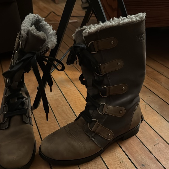 SOREL, Emelie lace up Combat brown leather waterproof boots faux fur 8.5 - Picture 5 of 7